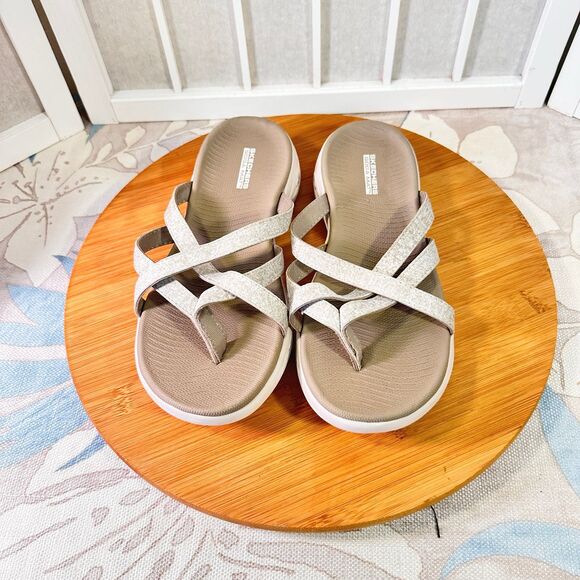 Skechers Goga Mat Yoga Sandals - Picture 1 of 13